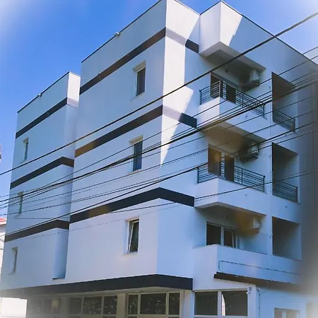 Tadora