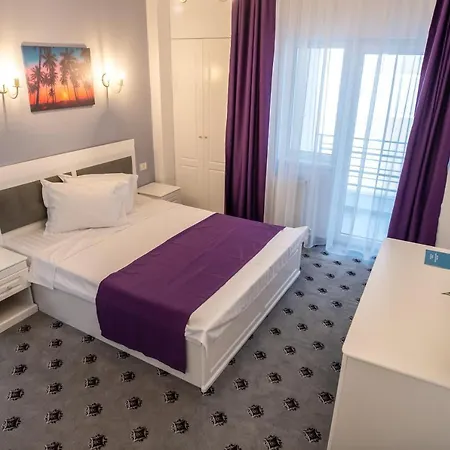 Hotel Tadora