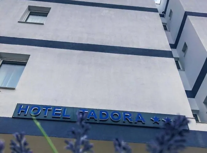 Hotel Tadora
