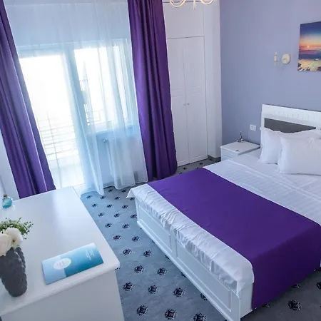 Tadora Hotell