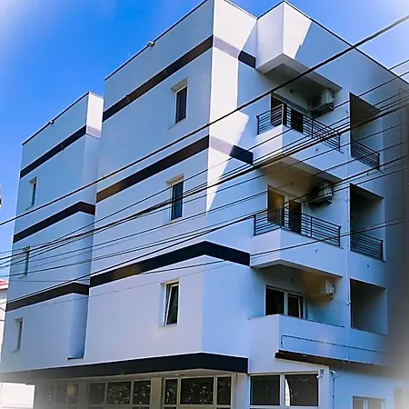 Tadora Hotel
