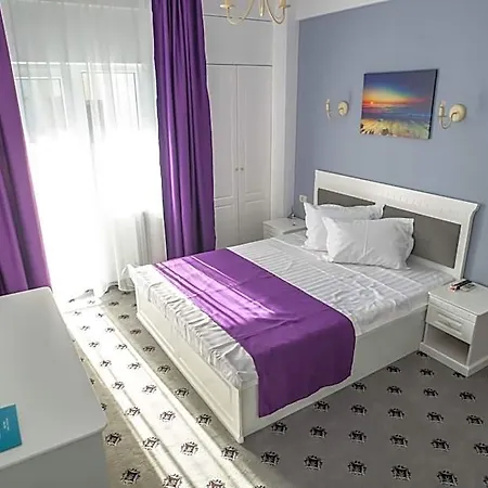 Hotell Tadora 3*