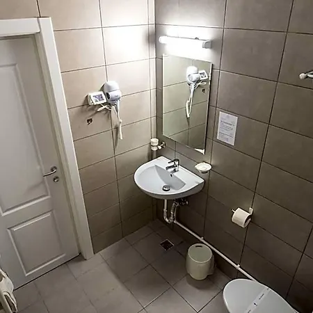 Hotell Tadora 3*