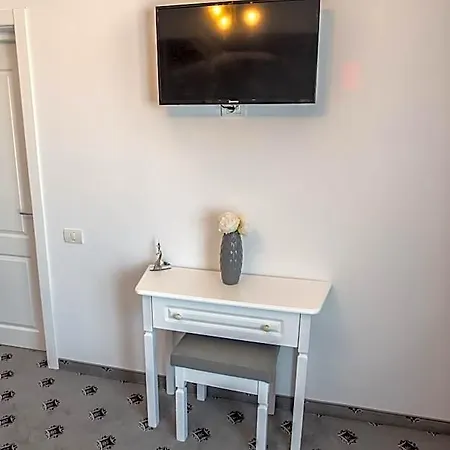 Tadora Hotel 3*